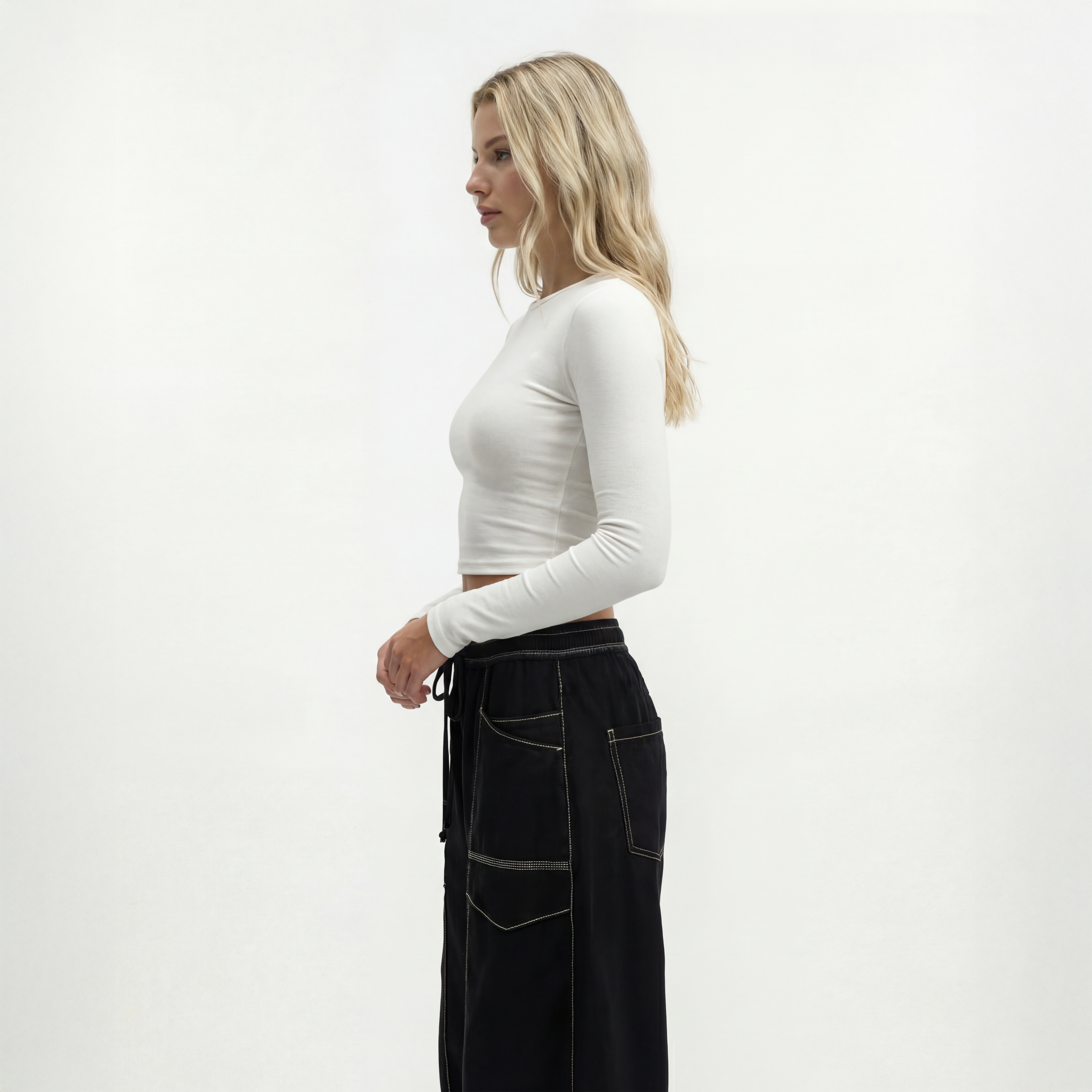 Arc-Seam Barrel Pant